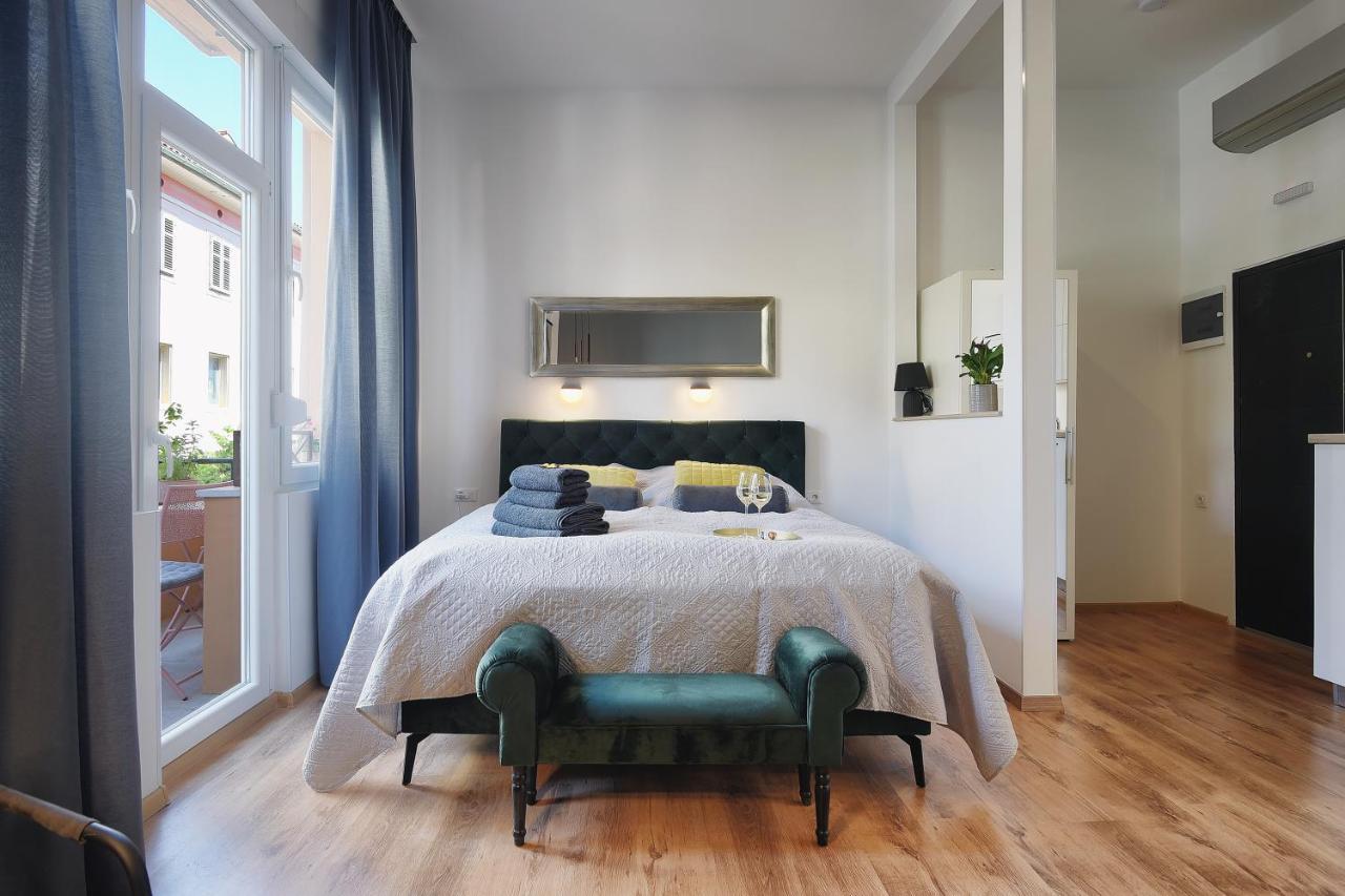 E&F Luxury Apartments Pula Ngoại thất bức ảnh